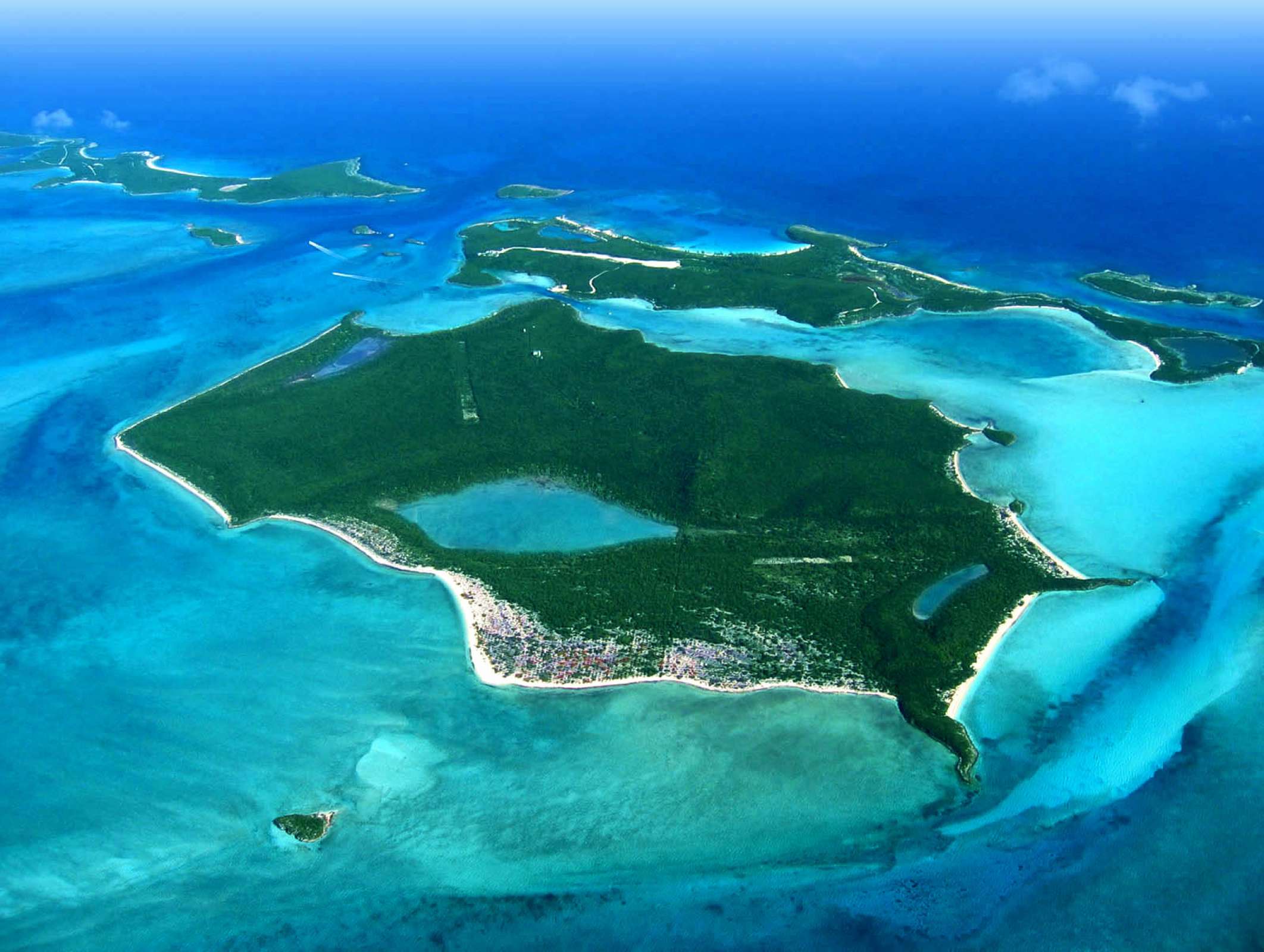 Крупнейшие архипелаги тихого океана. Остров Муша Кей. Остров Муша-Кей на Багамах. Остров Дарби Багамы. Архипелаг Эксума.